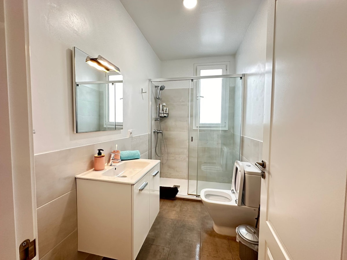 NR3 Chambre double avec salle de bain partagée