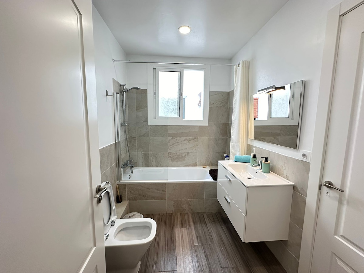 NR3 Chambre double avec salle de bain partagée