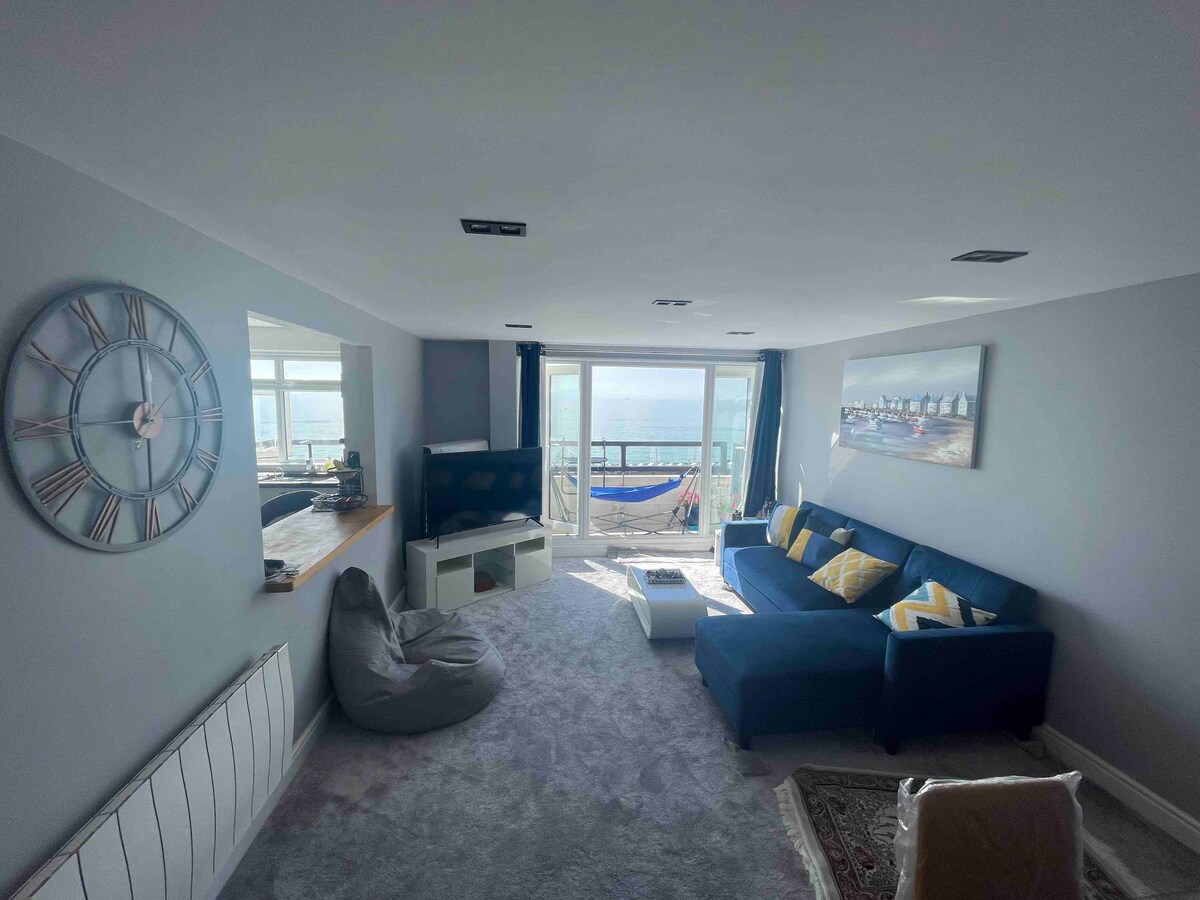 Vue panoramique sur la mer-Brighton pour les couples/c�libataires