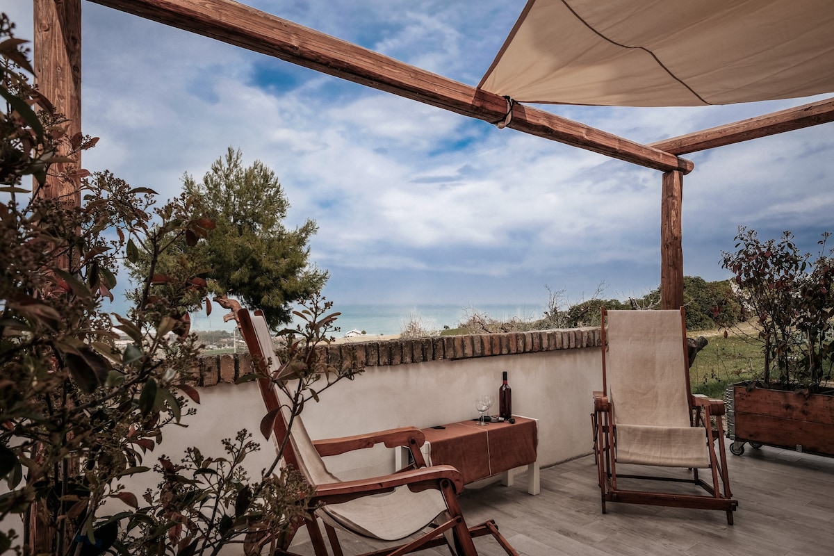 Studio ensoleillé avec terrasse à Turin