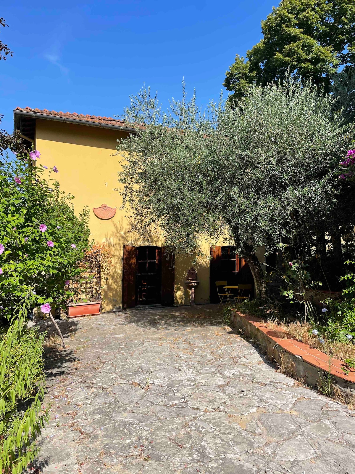 Chambre douillette avec salle de bain privée à Rome