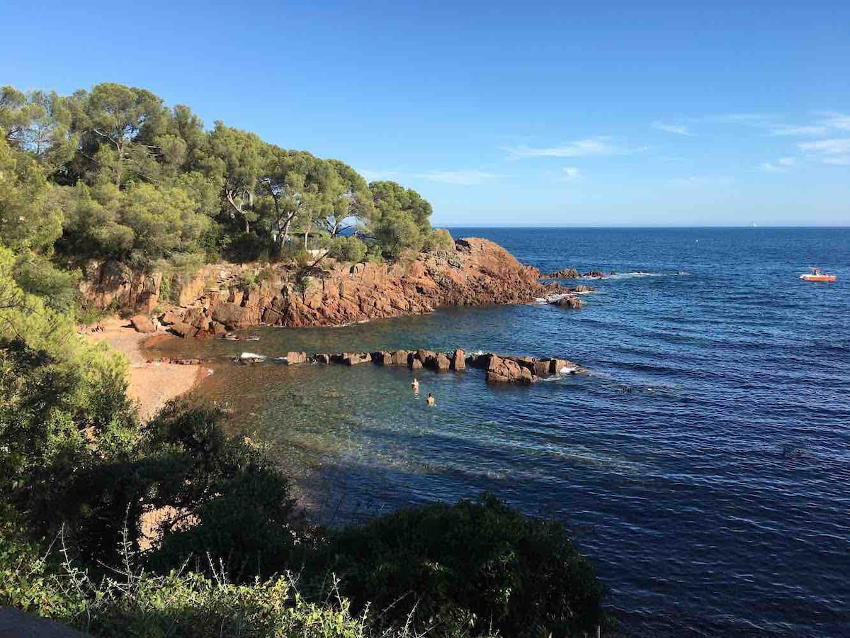 Boulouris, 2 min Péguière plage, Clim&Terrasse