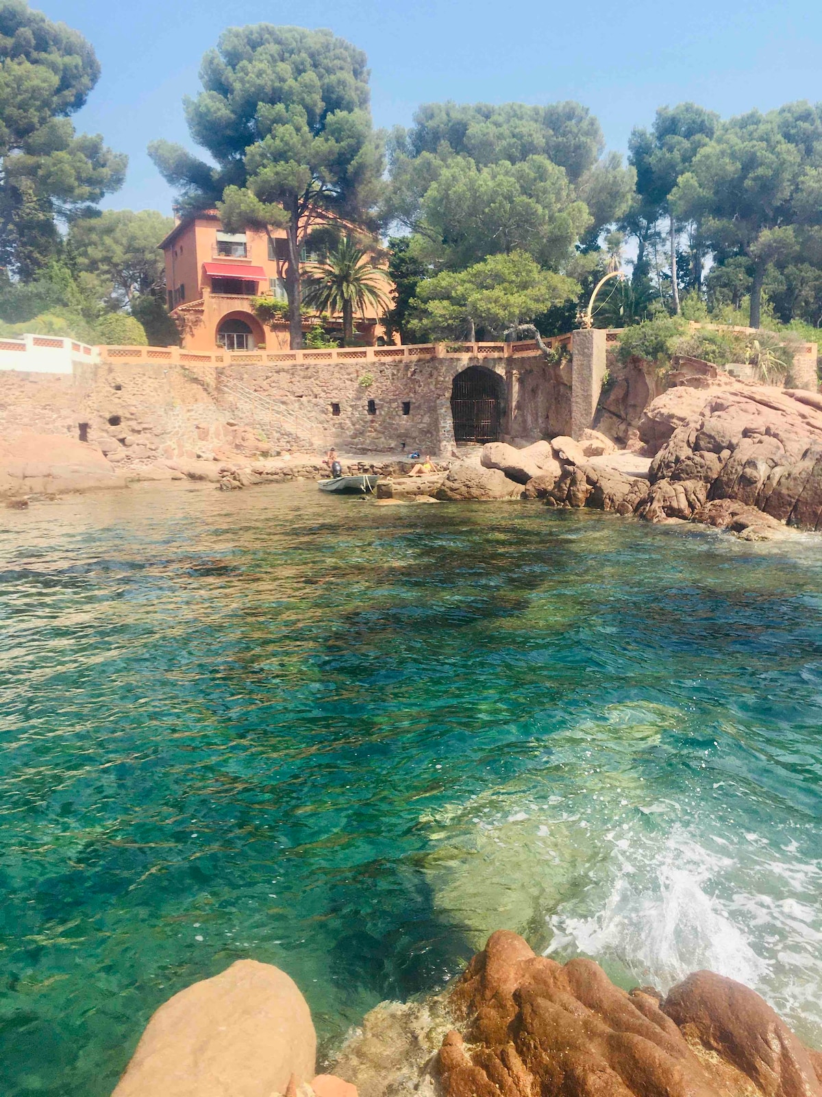 Boulouris, 2 min Péguière plage, Clim&Terrasse