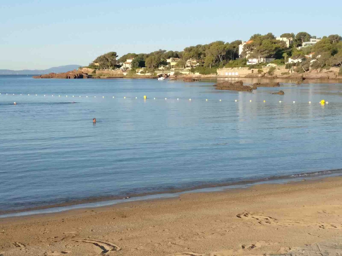 Boulouris, 2 min Péguière plage, Clim&Terrasse